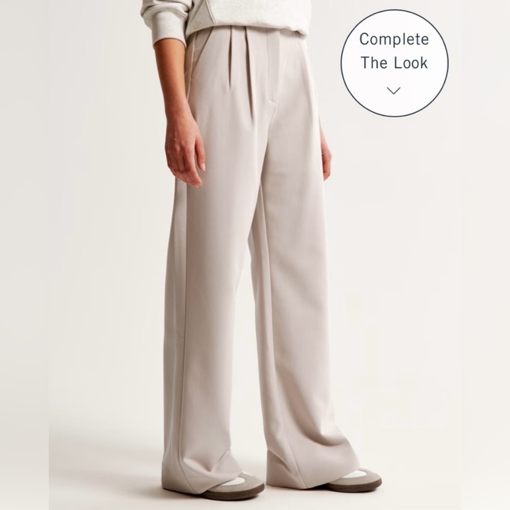 Abercrombie & Fitch Sloan Wide-Leg Pants in Light Beige in Short